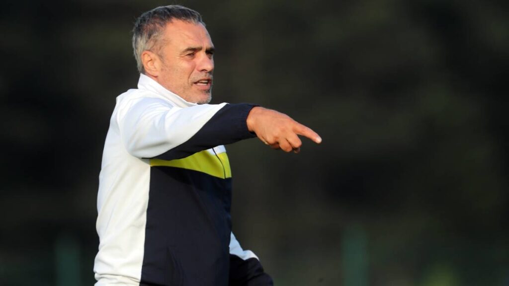 Fenerbahçe’nin eski yıldızından Ersun Yanal’a: O an ona saldırmak istedim