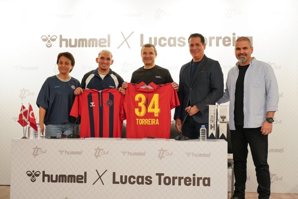 Galatasaray’ın yıldızı Torreira reklam yüzü oldu