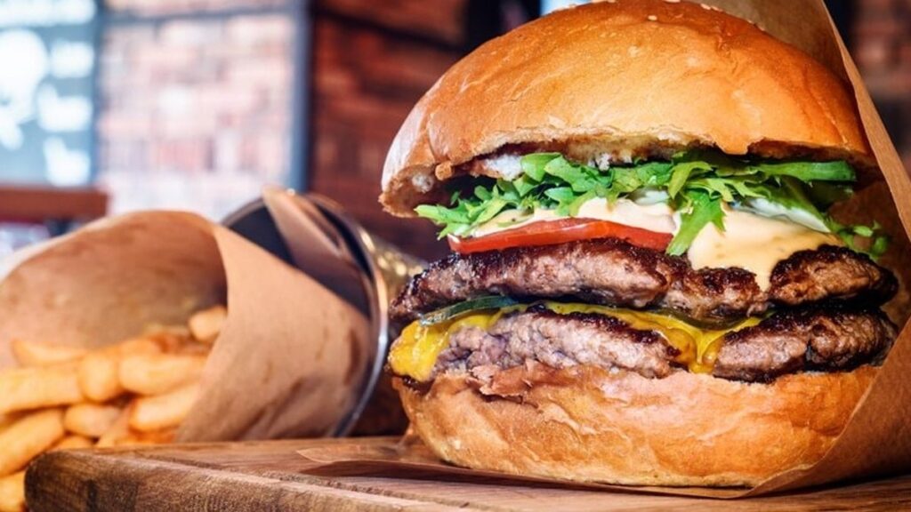 İflas sürecine girmişti… Hamburger zincirinin yeni sahibi belli oldu