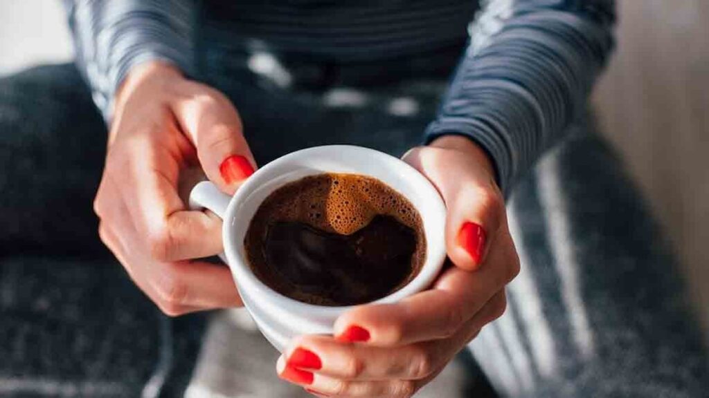 Vekiller istedi Meclis’e americano ve latte geldi