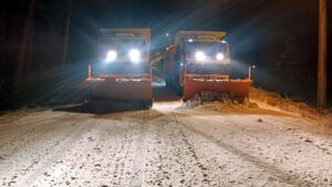 Muğla’da kar yolları kapadı