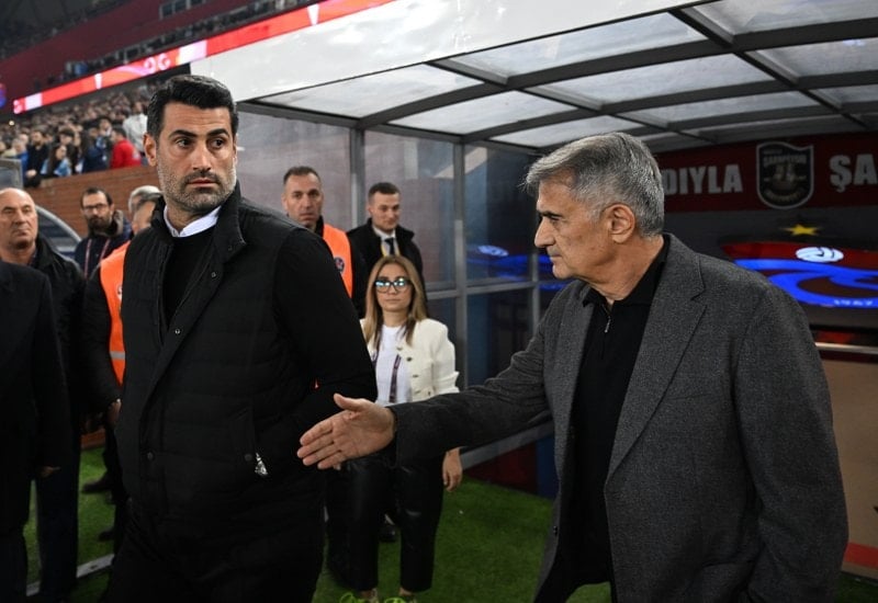 Olay tepki! Volkan Demirel Şenol Güneş’in elini sıkmadı…