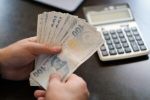 Özel sektörde ilk zam haberi geldi! Garanti 2025 maaş artış oranını açıkladı