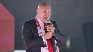 Samsunspor’un başkanı yeni kulüp alacak!