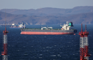 ABD’den Hindistan’a tehdit gibi uyarı: ‘Tankerleri boşaltın’