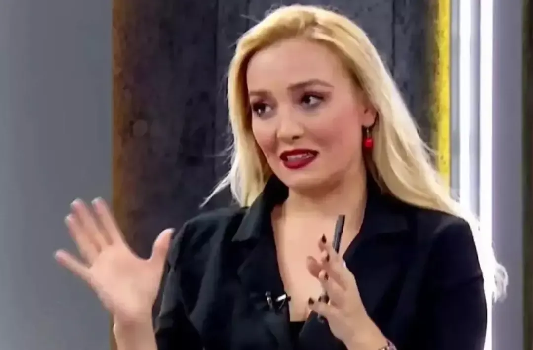 Akademisyen Çiğdem Bayraktar Ör ğözaltına alındı