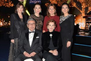 Doğan Ailesi’nde 13 yıl sonra nöbet değişimi