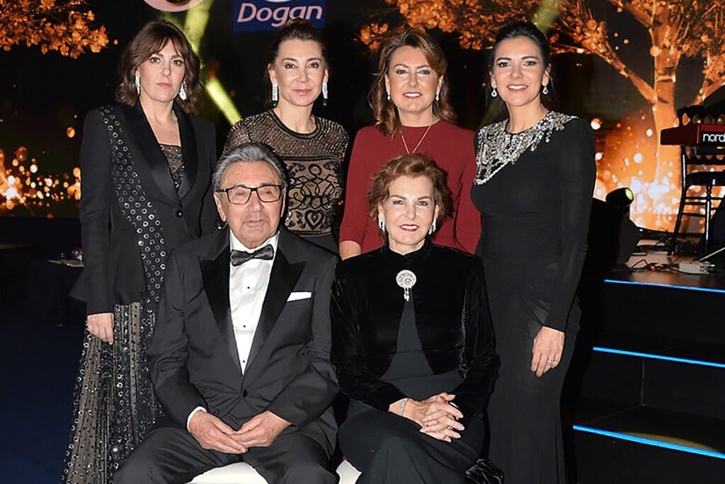 Doğan Ailesi’nde 13 yıl sonra nöbet değişimi