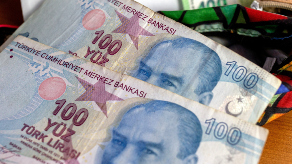 E-Devlet’e girene soğuk duş! Emekli maaşları yeniden hesaplandı