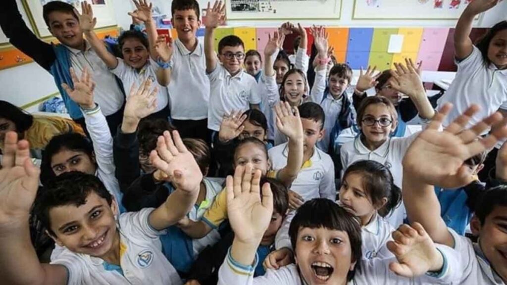 Okulların tatile girmesi üst solunum enfeksiyonu vakalarını azaltacak