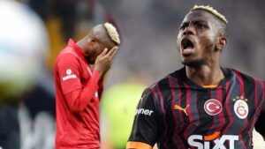 Osimhen’den veda gibi paylaşım: "Kalacağım" demişti ama…