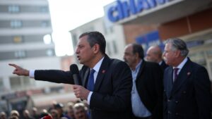 Özgür Özel’den Işıkhan’a: Hadsiz bakan