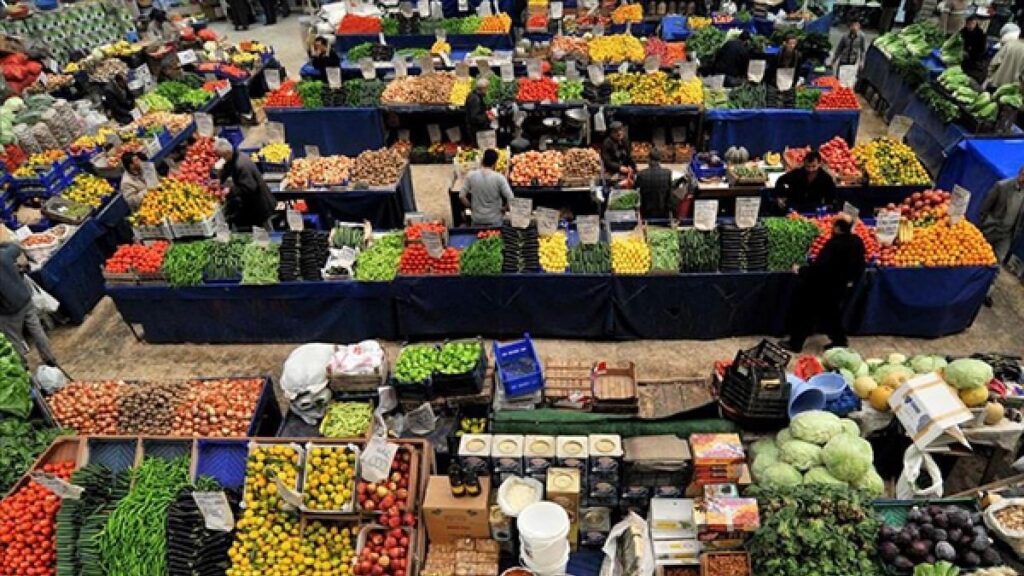 Pazarda fiyatlar tavan yaptı: Zam şampiyonu Taze fasulye