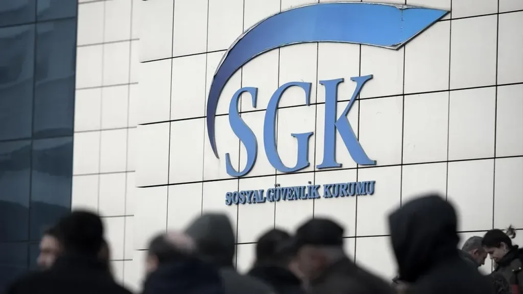 SGK binlerce eve yazı göndermeye başladı: Bu kişilerin emeklilikleri iptal edilecek
