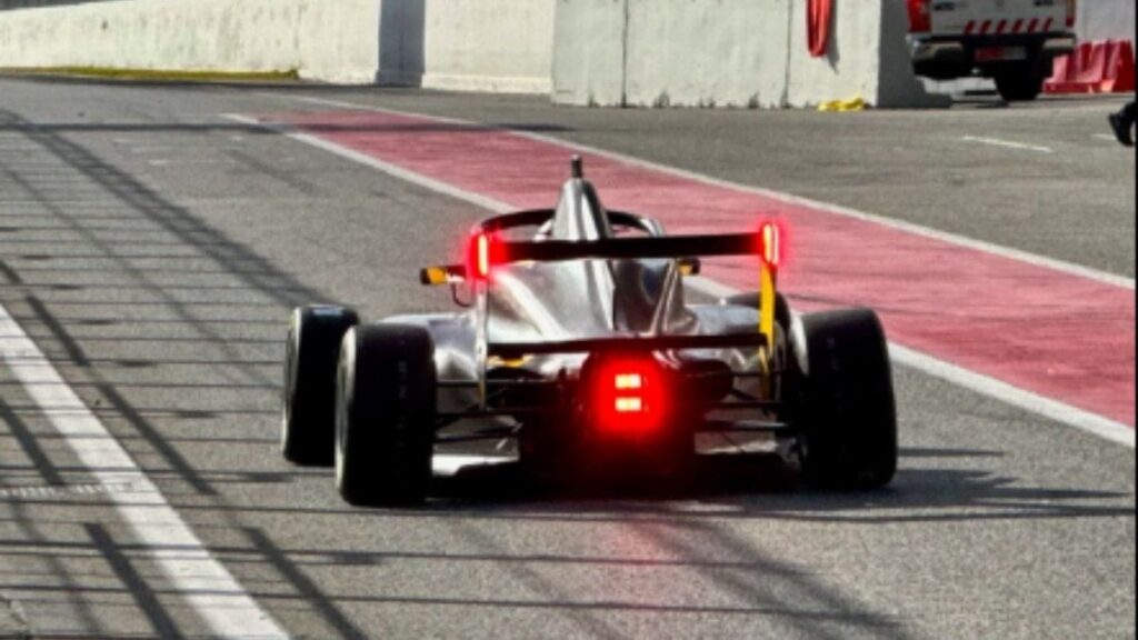 Sena Savaşer, F1 pistine çıktı