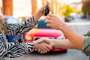 Sıfır otomobil fiyatlarına zam geldi: Yeni fiyat listesi açıklandı