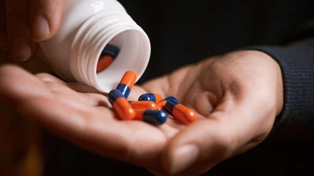 Türkiye’de de kullanılan antibiyotik için ölümcül uyarı: Raflardan toplatılıyor