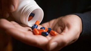 Türkiye’de de kullanılan antibiyotik için ölümcül uyarı: Raflardan toplatılıyor