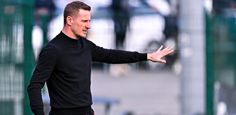 Başkanın oğlunu oynatmayınca kovuldu