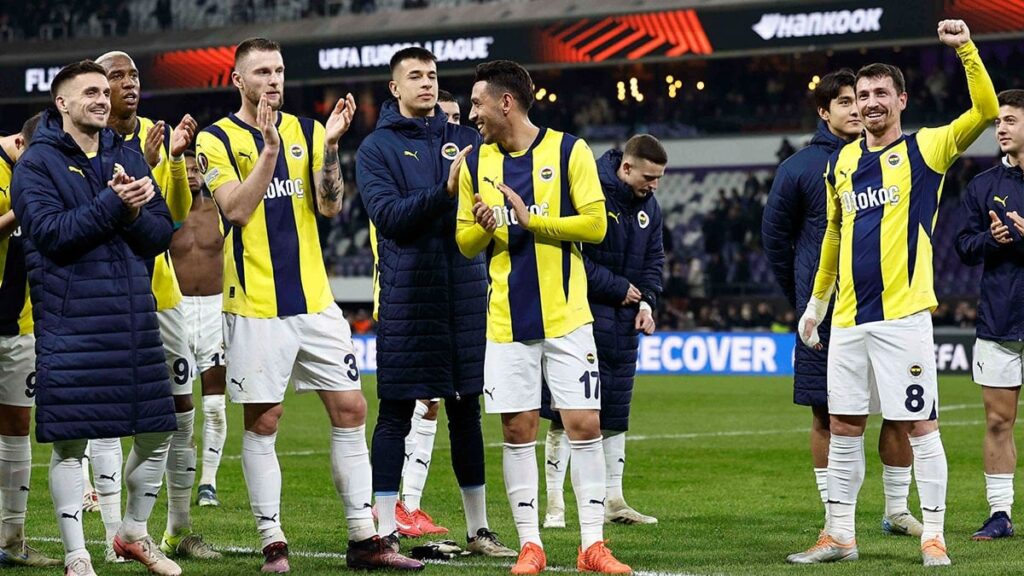 Derbi öncesi Fenerbahçe’yi sevindiren haber: Takımdan yollandı