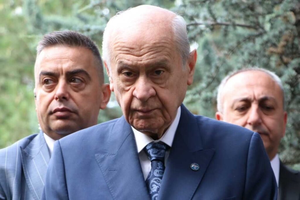 Devlet Bahçeli Kalp Ameliyatı Geçirdi: MHP’den Resmî Açıklama Geldi!