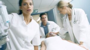 Diş ağrısıyla gittiği hastanede hayatını kaybetti