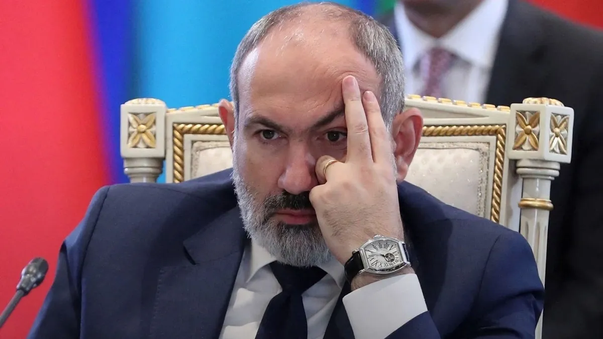 Ermenistan’a şok! Trump kapısında bekleyen Başbakanını adam yerine koyup görüşmedi