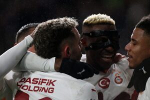 G.Saray ve F.Bahçe bu gece son 16 için sahada