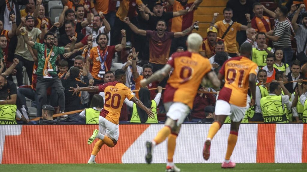 Galatasaray’dan ‘ilk uçakla’ gönderildi: Gittiği yerde kral oldu