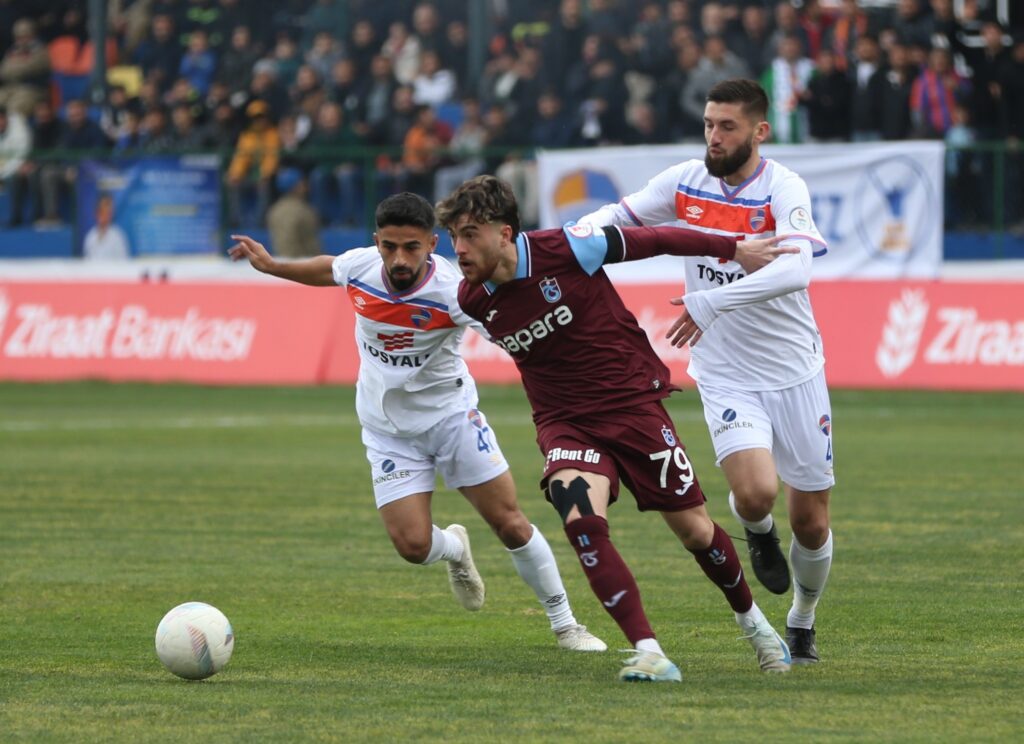 Trabzonspor İskenderun’a takıldı! 4 gollü maç