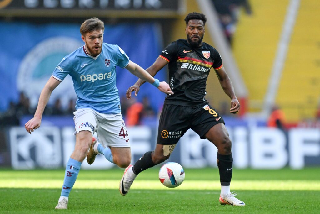 Trabzonspor, Kayseri’den 1 puanla döndü!