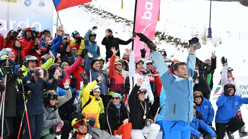 Türk gazeteciler ‘Alpler’de madalya kazandı