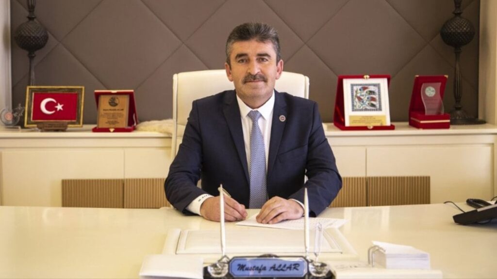 Üç zabıta için bile kişiye özel ilanlar