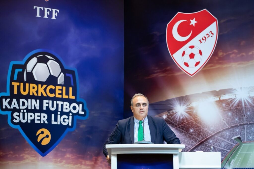 Ural Aküzüm, Türk futbolunun röntgenini çekti