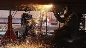 Üretimde tehlike çanları: Sanayi çarkları yavaşlıyor