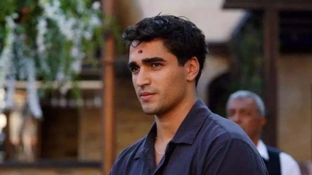 ‘Yalı Çapkını’ Mert Ramazan Demir bedelli askere gidiyor