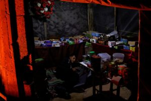 Ateşkes görüşmeleri için hazırlık yapan İsrail, Gazze’ye elektriği kesti