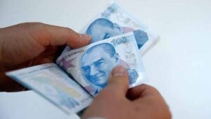 Emekli bayram ikramiyesi ne kadar oldu 2025?