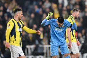 Fenerbahçe kaybetti büyük fırsatı kaçırdı!