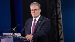 İngiltere Başbakanı Trump’ın ziyaretinin iptal edilmesi çağrılarını reddetti