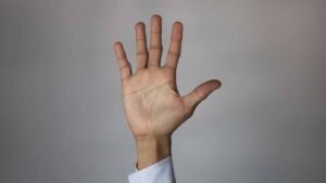 Kimse bilmese de tüm psikopatların ortak fiziksel özelliği buymuş! Hemen ellere bakın