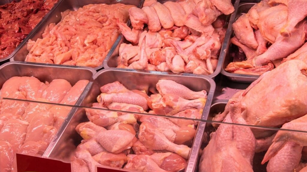 Marketten tavuk alırken dikkat! Beyaz çizgi varsa…