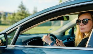 Trafikte güneş gözlüğü takanlar dikkat! Para cezası var