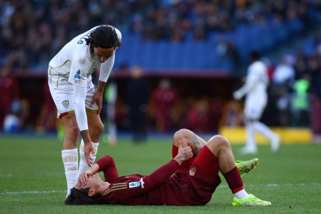 Yıldız futbolcu sezonu kapattı! Ameliyat olacak