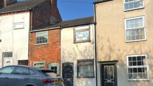 Açık artırmayla 2 milyona satışa çıkan evi gören inanamıyor! Küçük bir sorunu var