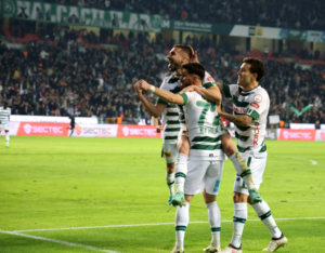 FIFA duyurdu… Süper Lig ekibine 3 dönem transfer yasağı!