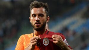 Futbolu bıraktı, yeni mesleğiyle köşeyi döndü