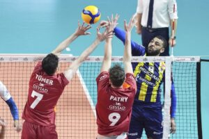 Galatasaray derbide Fenerbahçe’ye set vermedi