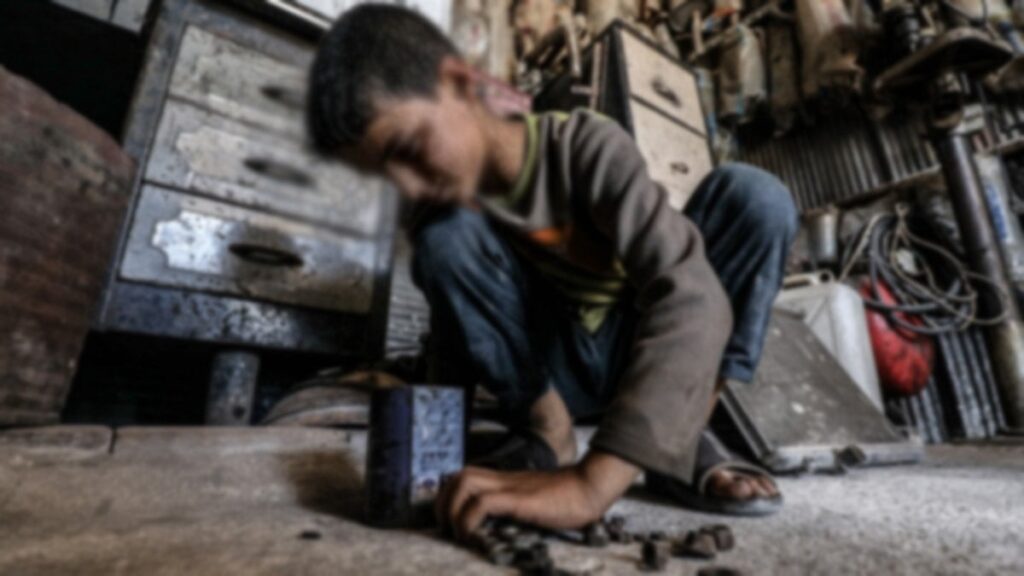 Her 4 çocuktan bir çalışıyor: ‘Çocuklara bayramlık değil, mesai giydiriyorsunuz!’