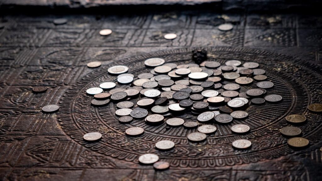 İşçiler tesadüfen gizli bir hazine buldu